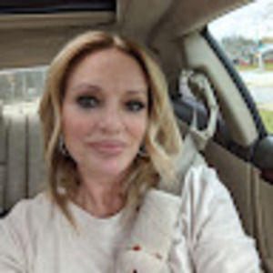 Meet your Posher, Tiffaney